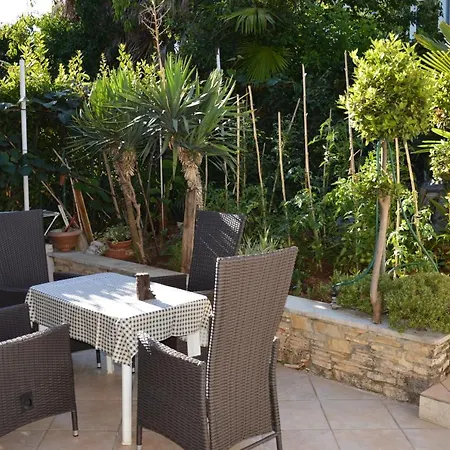 Residence Mira Apartment Porec